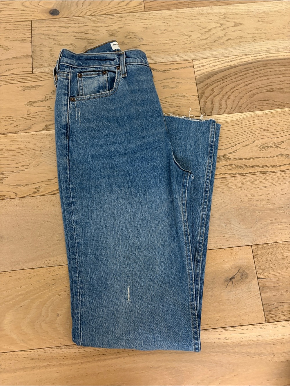 Abercrombie & Fitch Women's Straight Leg Jeans in Medium Blue